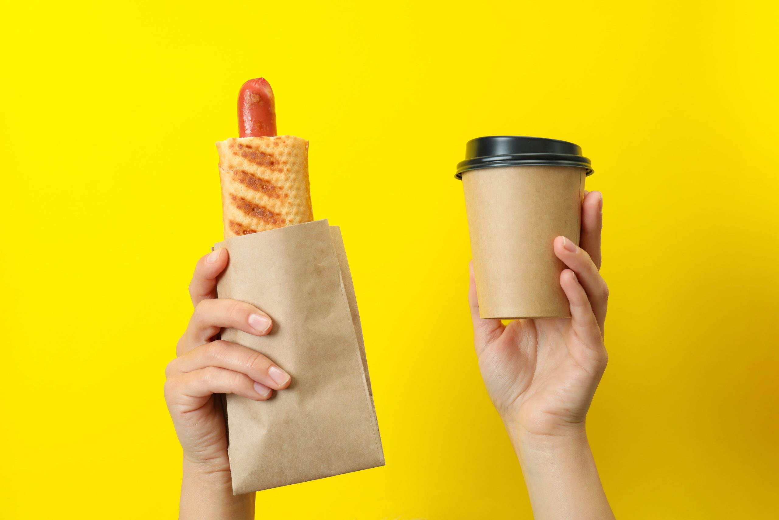 Read more about the article KUP 2 HOT-DOGI – KAWĘ OTRZYMASZ GRATIS!!